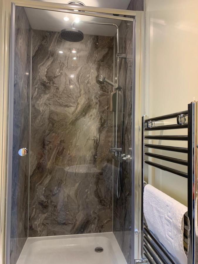 Maple Leaf Guest House Almondsbury Εξωτερικό φωτογραφία