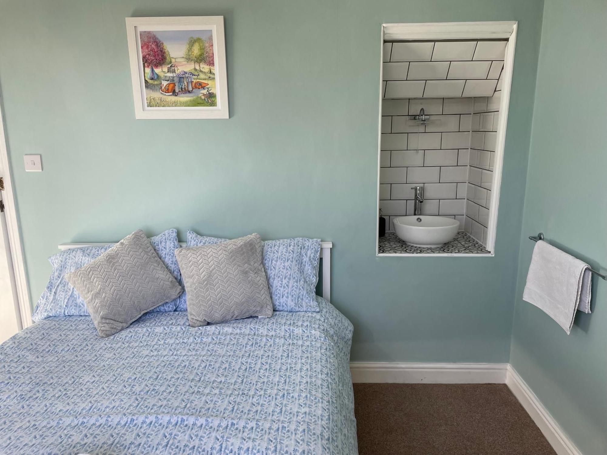 Maple Leaf Guest House Almondsbury Εξωτερικό φωτογραφία